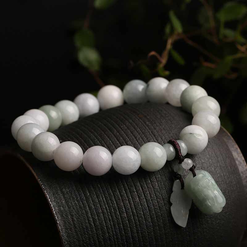 Introduction to Jade Bracelets: A Timeless Elegance with Spiritual Significance